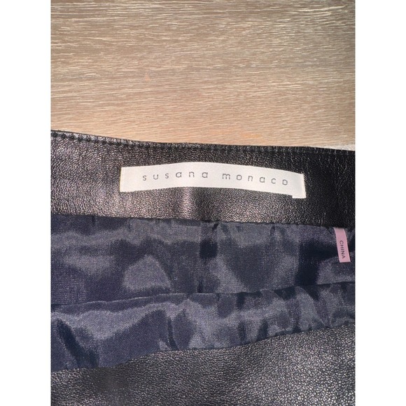 Susana Monaco Madeline Skirt in Black
SUSANA MONACO 10 - Picture 6 of 8